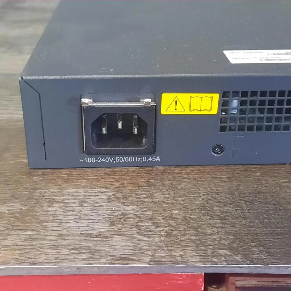 HP 1910-8G 8-Port Switch JG348A